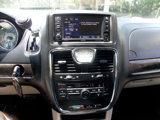 Used 2016 Chrysler Town & Country Touring image 2