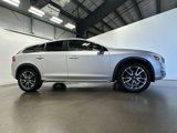 Used 2017 Volvo V60 T5 Cross Country w/ Convenience Package image 3