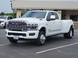 New 2025 RAM 3500 Limited image 3
