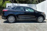 Used 2023 Ford Edge SEL image 3