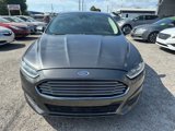 Used 2019 Ford Fusion SE image 2