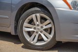 Used 2010 Nissan Altima 3.5 SR w/ Premium Pkg image 3