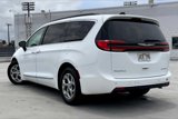 Used 2023 Chrysler Pacifica Limited image 4