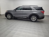 Used 2021 Ford Explorer XLT image 3
