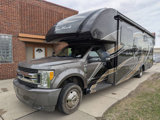 Used 2017 Ford F550 2WD Regular Cab Super Duty w/ XLT Value Package image 3