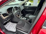 Used 2015 Jeep Cherokee Latitude w/ Comfort/Convenience Group image 6