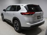 Used 2024 Nissan Rogue SV image 4