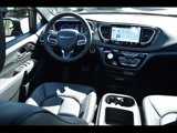 New 2025 Chrysler Pacifica Select image 4