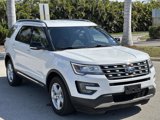 Used 2017 Ford Explorer XLT image 3