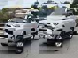 Used 2017 Toyota 4Runner SR5 Premium image 2