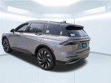 New 2025 Lincoln Nautilus Reserve image 4