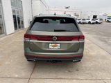 New 2025 Volkswagen Atlas SEL image 3