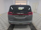 Used 2022 Chrysler Pacifica Touring-L image 2