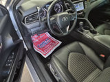 Used 2020 Toyota Camry SE image 6