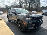 Used 2024 Jeep Grand Cherokee Altitude image 3
