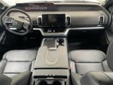 New 2025 Ford Expedition Platinum image 2