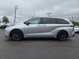 Used 2025 Toyota Sienna XSE image 4