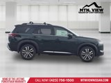 New 2025 Nissan Pathfinder Platinum image 4