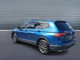 Used 2020 Volkswagen Tiguan SE w/ Panoramic Sunroof Package image 4