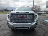 Used 2023 GMC Sierra 3500 Denali image 2