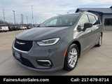Used 2022 Chrysler Pacifica Touring-L image 3