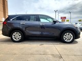 Used 2019 Kia Sorento LX image 4