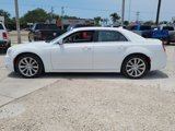 Used 2021 Chrysler 300 Touring L image 3