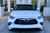New 2025 Toyota Highlander XLE image 2