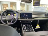 New 2025 Volkswagen Atlas Peak Edition SE image 5