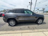 Used 2017 Jeep Grand Cherokee Laredo w/ Quick Order Package 23E image 5