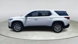 Used 2022 Chevrolet Traverse LS image 4
