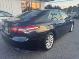Used 2018 Toyota Camry LE image 2