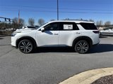 New 2025 Nissan Pathfinder Platinum image 5