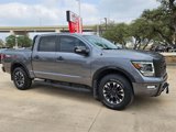 Used 2020 Nissan Titan PRO-4X w/ Pro-4x Convenience Package image 3