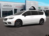 New 2025 Chrysler Pacifica Limited image 2