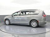 Used 2022 Chrysler Pacifica Touring-L image 3