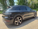 Used 2024 Porsche Cayenne image 3