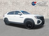 Certified 2024 Volkswagen Atlas Cross Sport SE image 2