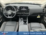 New 2025 Nissan Pathfinder Platinum image 5