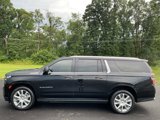 Used 2023 Chevrolet Suburban High Country image 3