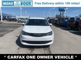 Used 2022 Chrysler Voyager LX image 2