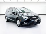 Used 2022 Chrysler Pacifica Touring-L image 3