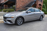Used 2024 Hyundai Elantra SEL image 2