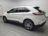 Used 2020 Ford Edge Titanium image 3