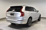 Used 2022 Volvo XC90 T6 Momentum image 3