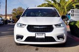New 2025 Chrysler Pacifica Select image 5