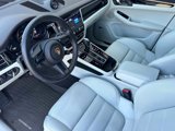 Used 2024 Porsche Macan GTS image 4