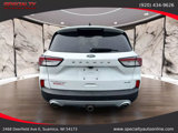 Used 2020 Ford Escape Titanium image 4