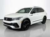 Used 2024 Volkswagen Tiguan SE R-Line image 2