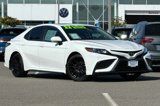 Used 2022 Toyota Camry SE image 2